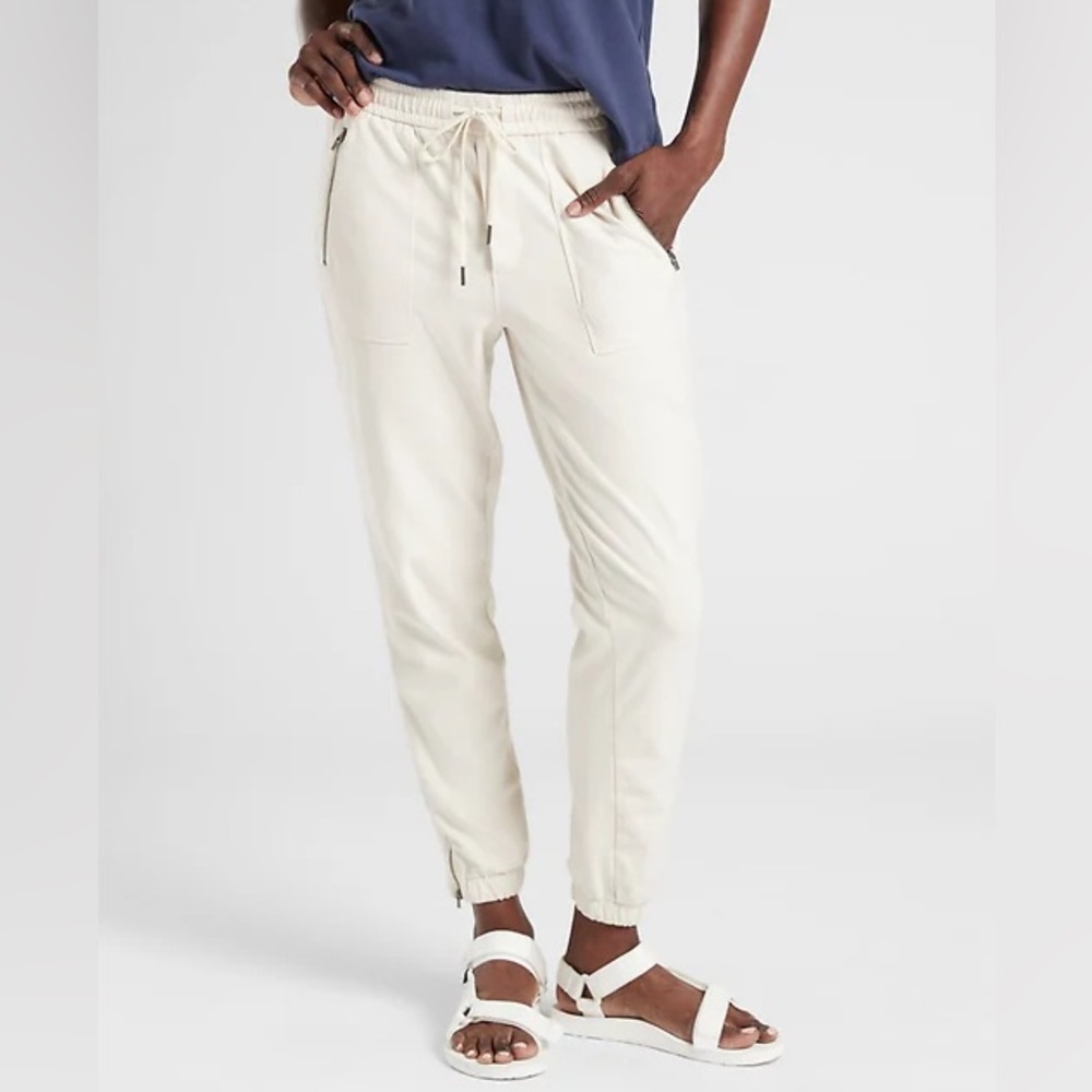 Blank NYC beige joggers sz S